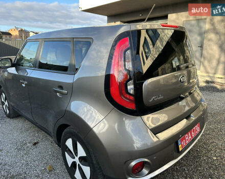 Киа Soul EV 2017 в Тернополе на Automoto.ua Киа Soul EV, объемом двигателя 0 л и пробегом 139 тыс. км за 9200 $, фото 3 на Automoto.ua