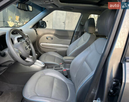 Киа Soul EV 2017 в Тернополе на Automoto.ua Киа Soul EV, объемом двигателя 0 л и пробегом 139 тыс. км за 9200 $, фото 6 на Automoto.ua