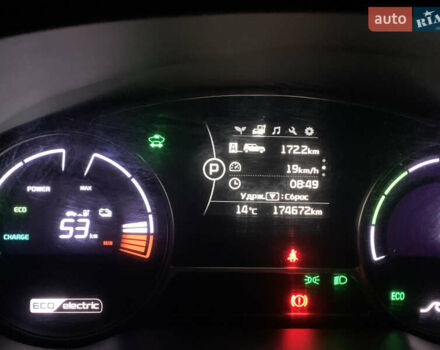 Серый Киа Soul EV, объемом двигателя 0 л и пробегом 174 тыс. км за 9200 $, фото 13 на Automoto.ua