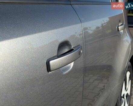 Сірий Кіа Soul EV, об'ємом двигуна 0 л та пробігом 166 тис. км за 5500 $, фото 26 на Automoto.ua