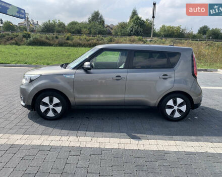 Серый Киа Soul EV, объемом двигателя 0 л и пробегом 174 тыс. км за 9200 $, фото 4 на Automoto.ua