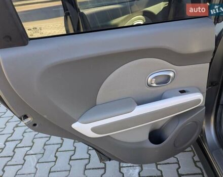 Сірий Кіа Soul EV, об'ємом двигуна 0 л та пробігом 166 тис. км за 5500 $, фото 35 на Automoto.ua