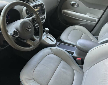 Серый Киа Soul EV, объемом двигателя 0 л и пробегом 174 тыс. км за 9200 $, фото 9 на Automoto.ua