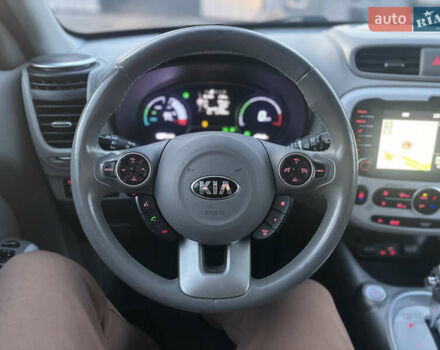 Серый Киа Soul EV, объемом двигателя 0 л и пробегом 117 тыс. км за 6750 $, фото 19 на Automoto.ua
