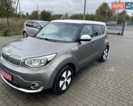 Серый Киа Soul EV, объемом двигателя 0 л и пробегом 110 тыс. км за 5950 $, фото 1 на Automoto.ua