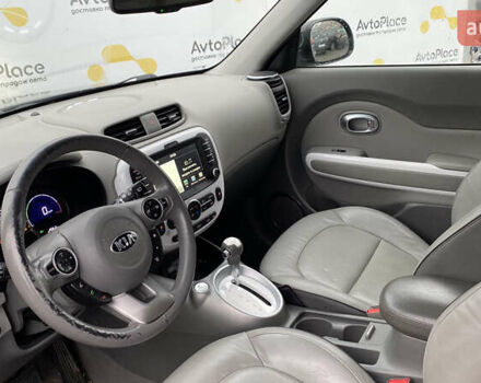 Сірий Кіа Soul EV, об'ємом двигуна 0 л та пробігом 126 тис. км за 5499 $, фото 27 на Automoto.ua
