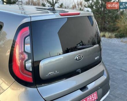 Серый Киа Soul EV, объемом двигателя 0 л и пробегом 160 тыс. км за 9699 $, фото 22 на Automoto.ua