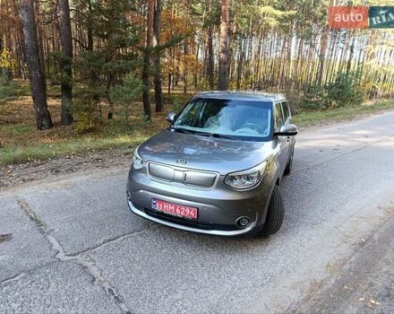 Кіа Soul EV 2015 у Остоге на Automoto.ua Сірий Кіа Soul EV, об'ємом двигуна 0 л та пробігом 98 тис. км за 7700 $, фото 5 на Automoto.ua