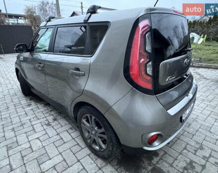 Серый Киа Soul EV, объемом двигателя 0 л и пробегом 118 тыс. км за 7600 $, фото 40 на Automoto.ua