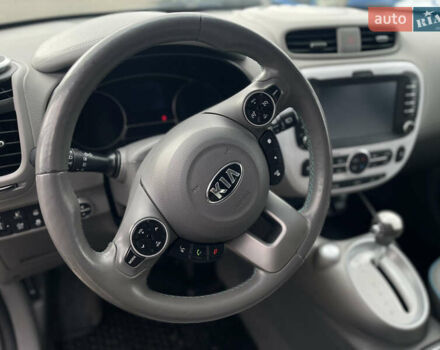Серый Киа Soul EV, объемом двигателя 0 л и пробегом 110 тыс. км за 5950 $, фото 15 на Automoto.ua