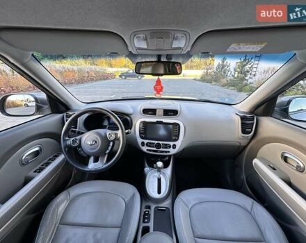 Серый Киа Soul EV, объемом двигателя 0 л и пробегом 160 тыс. км за 9699 $, фото 9 на Automoto.ua