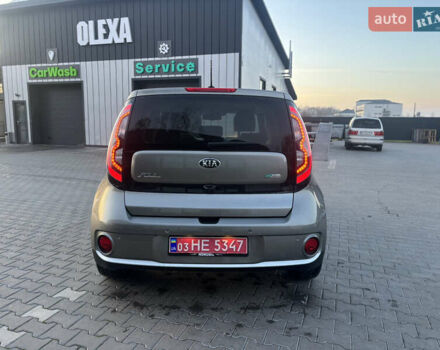 Серый Киа Soul EV, объемом двигателя 0 л и пробегом 117 тыс. км за 6750 $, фото 4 на Automoto.ua