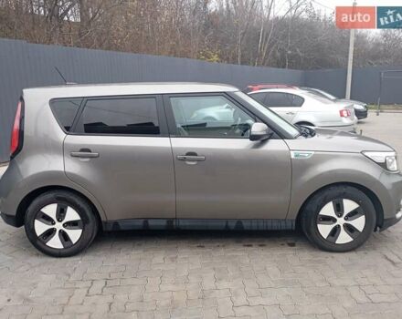 Серый Киа Soul EV, объемом двигателя 0 л и пробегом 164 тыс. км за 8600 $, фото 9 на Automoto.ua
