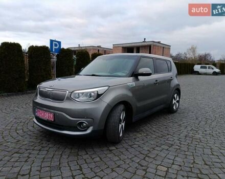 Сірий Кіа Soul EV, об'ємом двигуна 0 л та пробігом 180 тис. км за 9000 $, фото 1 на Automoto.ua