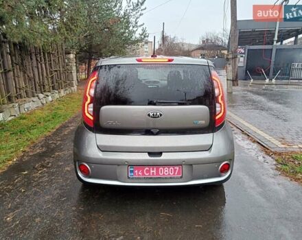 Сірий Кіа Soul EV, об'ємом двигуна 0 л та пробігом 142 тис. км за 6900 $, фото 6 на Automoto.ua