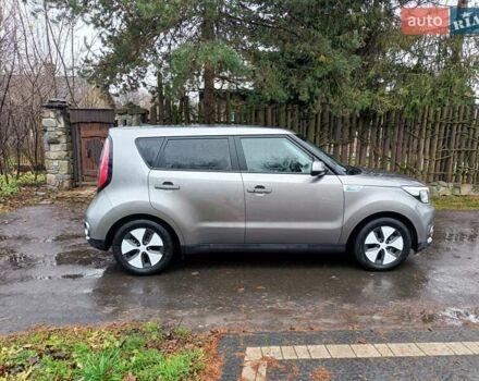Сірий Кіа Soul EV, об'ємом двигуна 0 л та пробігом 142 тис. км за 6900 $, фото 8 на Automoto.ua