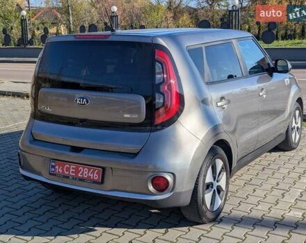 Кіа Soul EV 2015 у Дрогобичі на Automoto.ua Сірий Кіа Soul EV, об'ємом двигуна 0 л та пробігом 165 тис. км за 5300 $, фото 18 на Automoto.ua