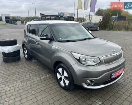 Серый Киа Soul EV, объемом двигателя 0 л и пробегом 110 тыс. км за 5950 $, фото 8 на Automoto.ua