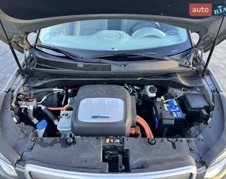 Серый Киа Soul EV, объемом двигателя 0 л и пробегом 160 тыс. км за 9699 $, фото 14 на Automoto.ua