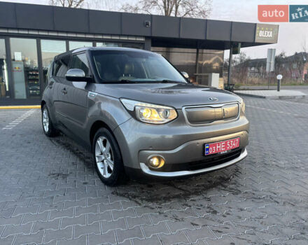 Серый Киа Soul EV, объемом двигателя 0 л и пробегом 117 тыс. км за 6750 $, фото 9 на Automoto.ua
