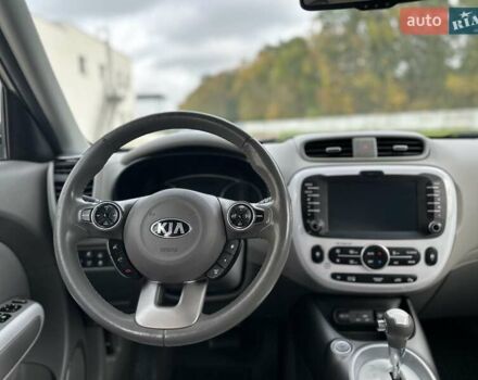 Серый Киа Soul EV, объемом двигателя 0 л и пробегом 165 тыс. км за 8899 $, фото 9 на Automoto.ua