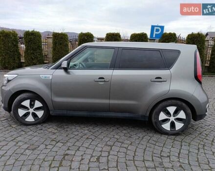 Сірий Кіа Soul EV, об'ємом двигуна 0 л та пробігом 180 тис. км за 9000 $, фото 4 на Automoto.ua