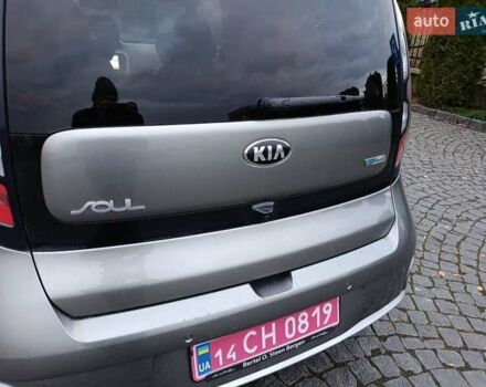 Сірий Кіа Soul EV, об'ємом двигуна 0 л та пробігом 180 тис. км за 9000 $, фото 13 на Automoto.ua