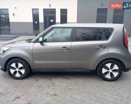 Серый Киа Soul EV, объемом двигателя 0 л и пробегом 164 тыс. км за 8600 $, фото 10 на Automoto.ua