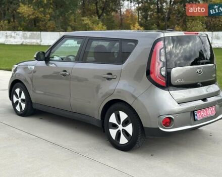 Серый Киа Soul EV, объемом двигателя 0 л и пробегом 165 тыс. км за 8899 $, фото 3 на Automoto.ua