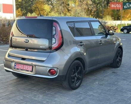 Серый Киа Soul EV, объемом двигателя 0 л и пробегом 160 тыс. км за 9699 $, фото 7 на Automoto.ua