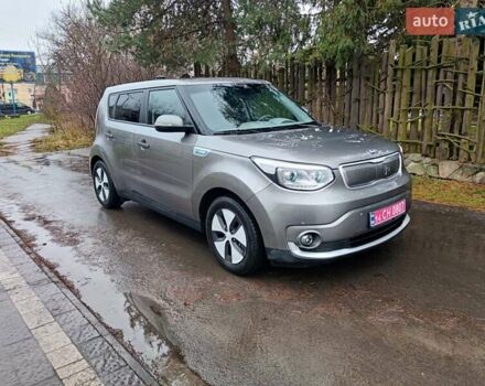 Сірий Кіа Soul EV, об'ємом двигуна 0 л та пробігом 142 тис. км за 6900 $, фото 10 на Automoto.ua