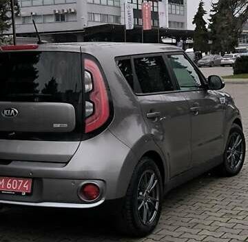 Серый Киа Soul EV, объемом двигателя 0 л и пробегом 59 тыс. км за 6900 $, фото 9 на Automoto.ua