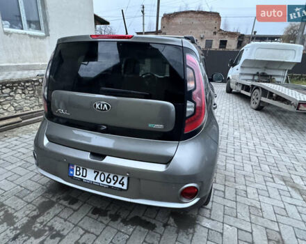 Серый Киа Soul EV, объемом двигателя 0 л и пробегом 118 тыс. км за 7600 $, фото 37 на Automoto.ua