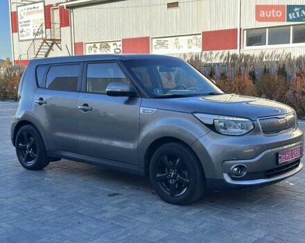 Серый Киа Soul EV, объемом двигателя 0 л и пробегом 160 тыс. км за 9699 $, фото 5 на Automoto.ua