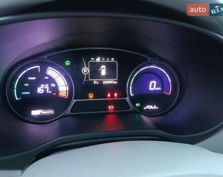 Сірий Кіа Soul EV, об'ємом двигуна 0 л та пробігом 180 тис. км за 9000 $, фото 16 на Automoto.ua