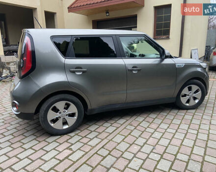 Сірий Кіа Soul EV, об'ємом двигуна 0 л та пробігом 168 тис. км за 9800 $, фото 2 на Automoto.ua