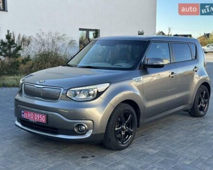 Серый Киа Soul EV, объемом двигателя 0 л и пробегом 160 тыс. км за 9699 $, фото 4 на Automoto.ua