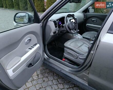 Сірий Кіа Soul EV, об'ємом двигуна 0 л та пробігом 180 тис. км за 9000 $, фото 17 на Automoto.ua