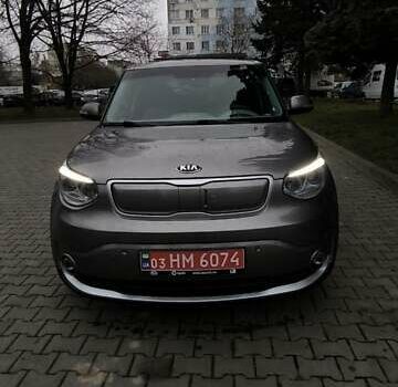 Серый Киа Soul EV, объемом двигателя 0 л и пробегом 59 тыс. км за 6900 $, фото 6 на Automoto.ua