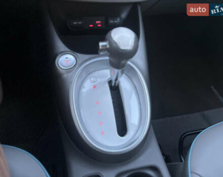 Серый Киа Soul EV, объемом двигателя 0 л и пробегом 117 тыс. км за 6750 $, фото 24 на Automoto.ua
