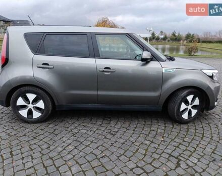 Сірий Кіа Soul EV, об'ємом двигуна 0 л та пробігом 180 тис. км за 9000 $, фото 8 на Automoto.ua