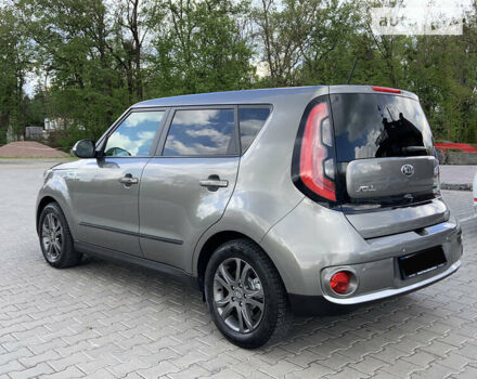 Серый Киа Soul EV, объемом двигателя 0 л и пробегом 78 тыс. км за 8900 $, фото 7 на Automoto.ua