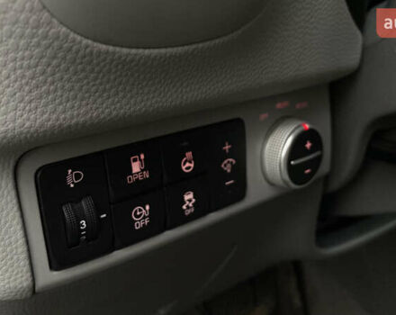 Сірий Кіа Soul EV, об'ємом двигуна 0 л та пробігом 126 тис. км за 5499 $, фото 25 на Automoto.ua