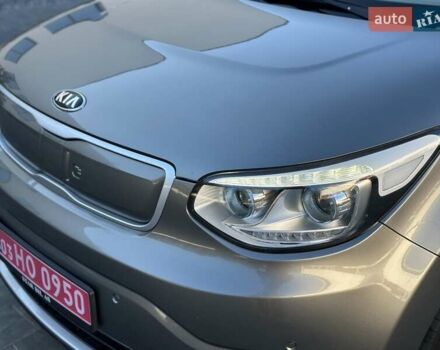 Серый Киа Soul EV, объемом двигателя 0 л и пробегом 160 тыс. км за 9699 $, фото 21 на Automoto.ua