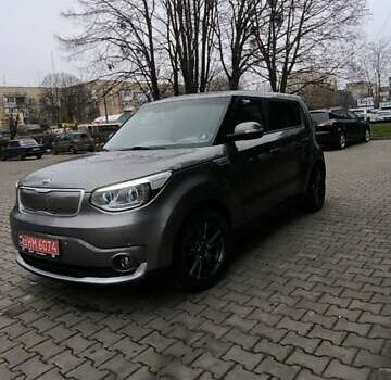 Серый Киа Soul EV, объемом двигателя 0 л и пробегом 59 тыс. км за 6900 $, фото 5 на Automoto.ua