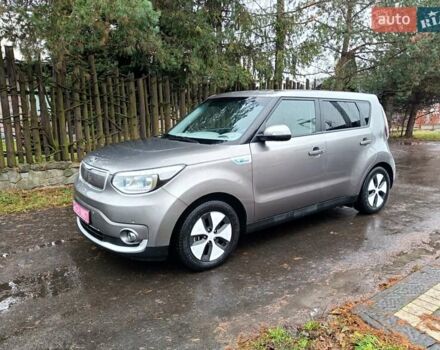 Сірий Кіа Soul EV, об'ємом двигуна 0 л та пробігом 142 тис. км за 6900 $, фото 2 на Automoto.ua