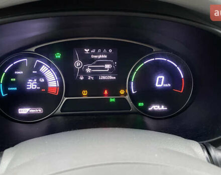 Сірий Кіа Soul EV, об'ємом двигуна 0 л та пробігом 126 тис. км за 5499 $, фото 24 на Automoto.ua