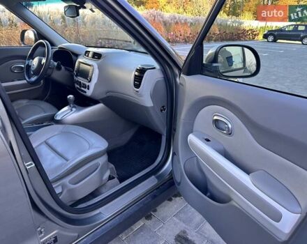 Серый Киа Soul EV, объемом двигателя 0 л и пробегом 160 тыс. км за 9699 $, фото 16 на Automoto.ua