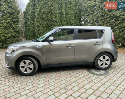 Сірий Кіа Soul EV, об'ємом двигуна 0 л та пробігом 168 тис. км за 9800 $, фото 6 на Automoto.ua
