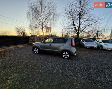 Серый Киа Soul EV, объемом двигателя 0 л и пробегом 99 тыс. км за 6000 $, фото 17 на Automoto.ua